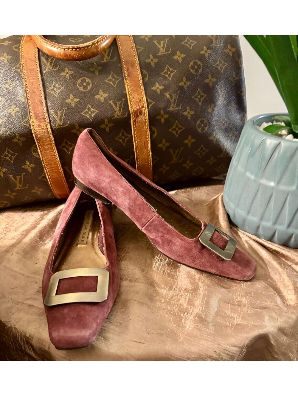 Chinese Laundry Suede Flats with Bronze Buckle (Burgundy)